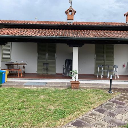 Caroline Home Anzano Del Parco ภายนอก รูปภาพ