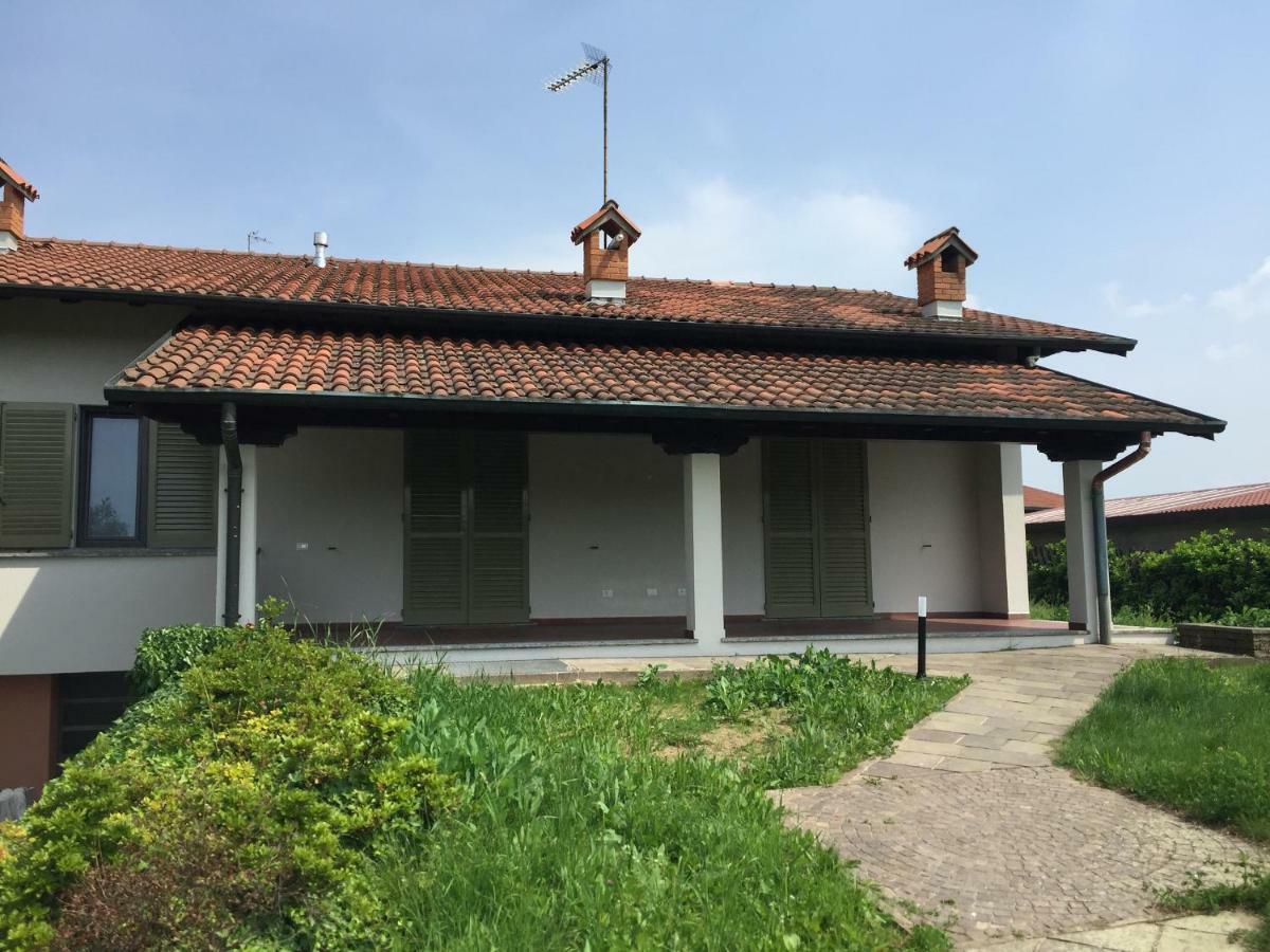 Caroline Home Anzano Del Parco ภายนอก รูปภาพ
