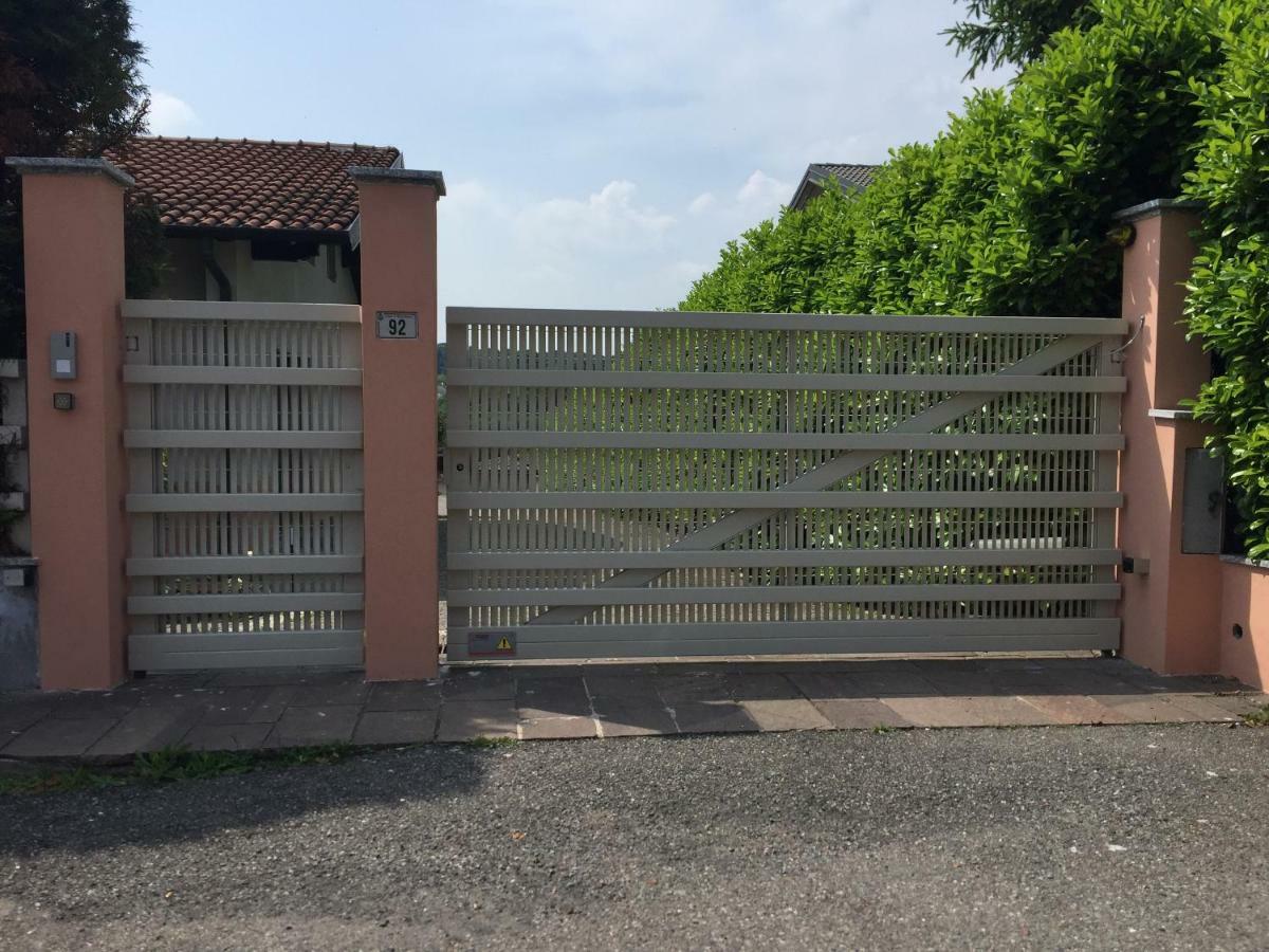 Caroline Home Anzano Del Parco ภายนอก รูปภาพ
