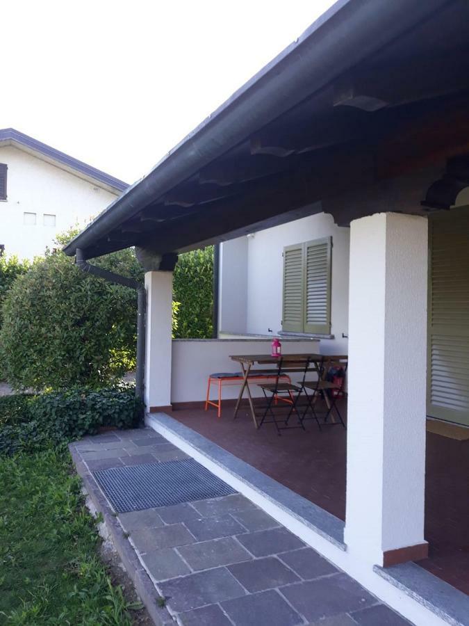Caroline Home Anzano Del Parco ภายนอก รูปภาพ